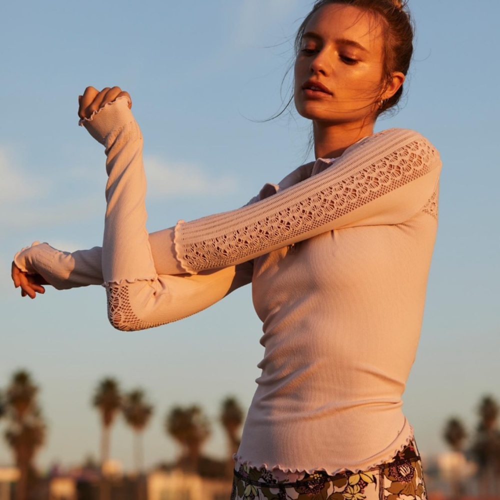 FREE PEOPLE l•Seamless Femme Layering Top